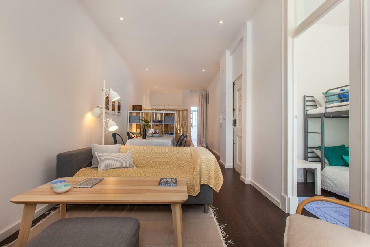 Typical Light Filled Graca Apt W Ac, By Timecooler ลิสบอน ภายนอก รูปภาพ