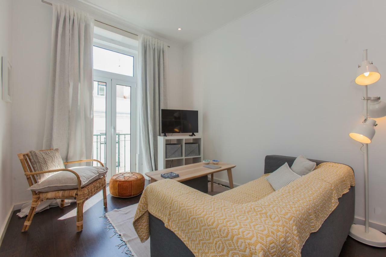 Typical Light Filled Graca Apt W Ac, By Timecooler ลิสบอน ภายนอก รูปภาพ